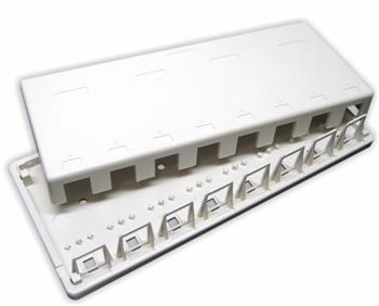 Box pro 8 keystone na omítku, bílý, s adaptory lze použít i pro optická vlákna